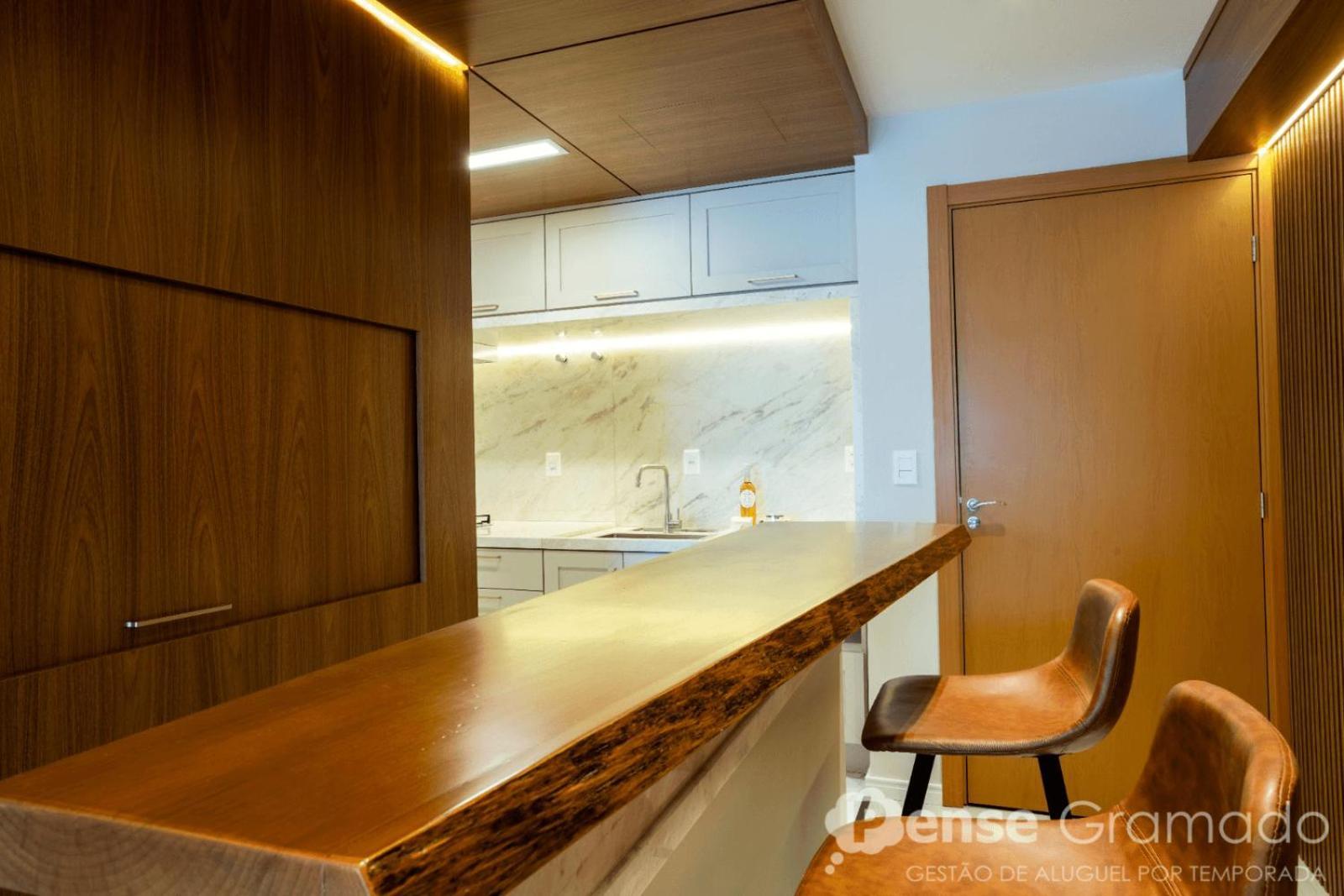 Apartamento 2 Suites - 650M Da Rua Coberta Gramado Exteriér fotografie